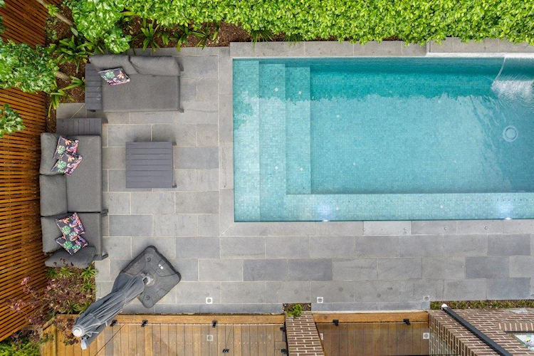 Swimming Pool Entertaining Areas