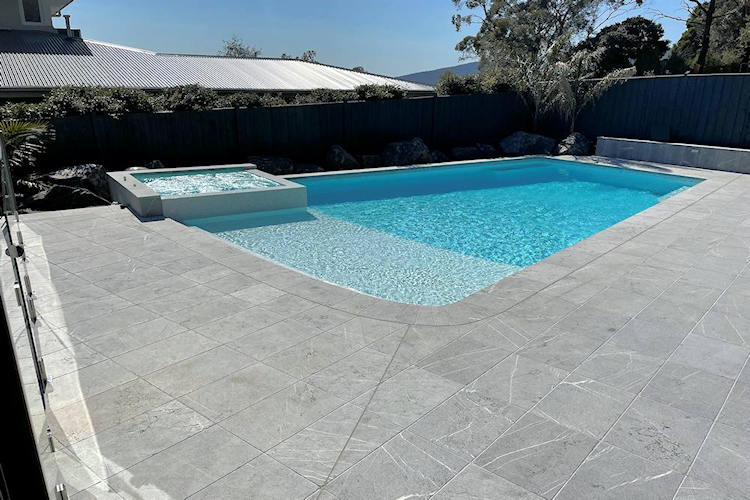 The process of building an inground concrete swimming pool in Melbourne