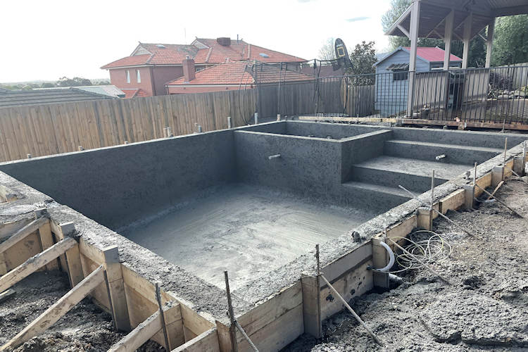 Inground Concrete Swimming Pool